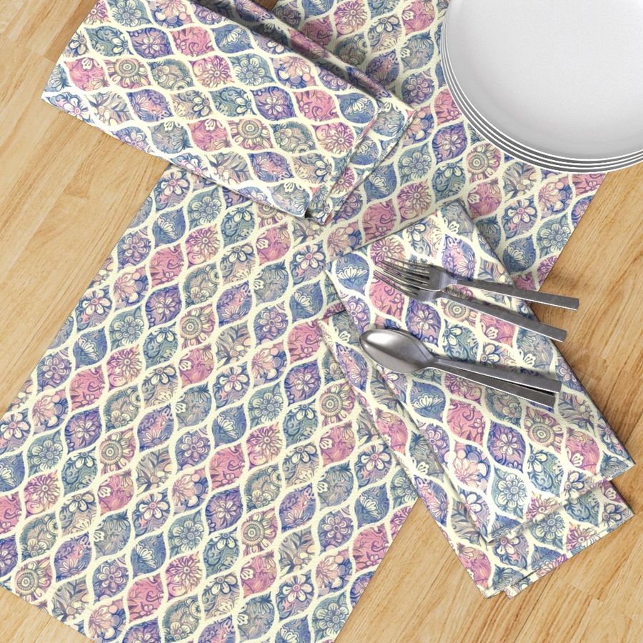 HOME_GOOD_TABLE_RUNNER