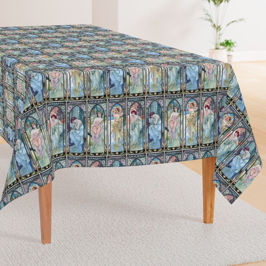 HOME_GOOD_RECTANGULAR_TABLE_CLOTH