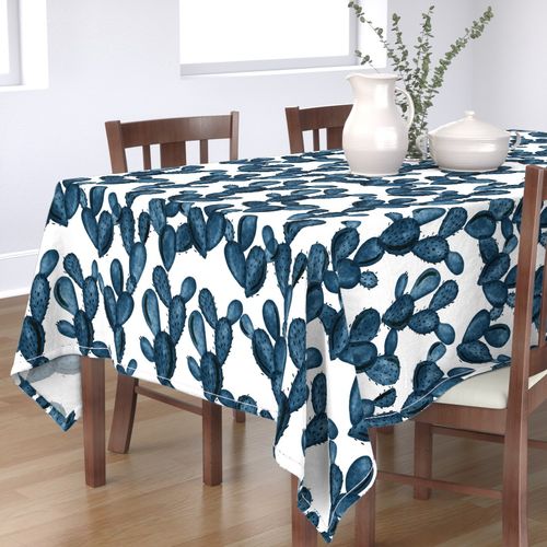 HOME_GOOD_RECTANGULAR_TABLE_CLOTH