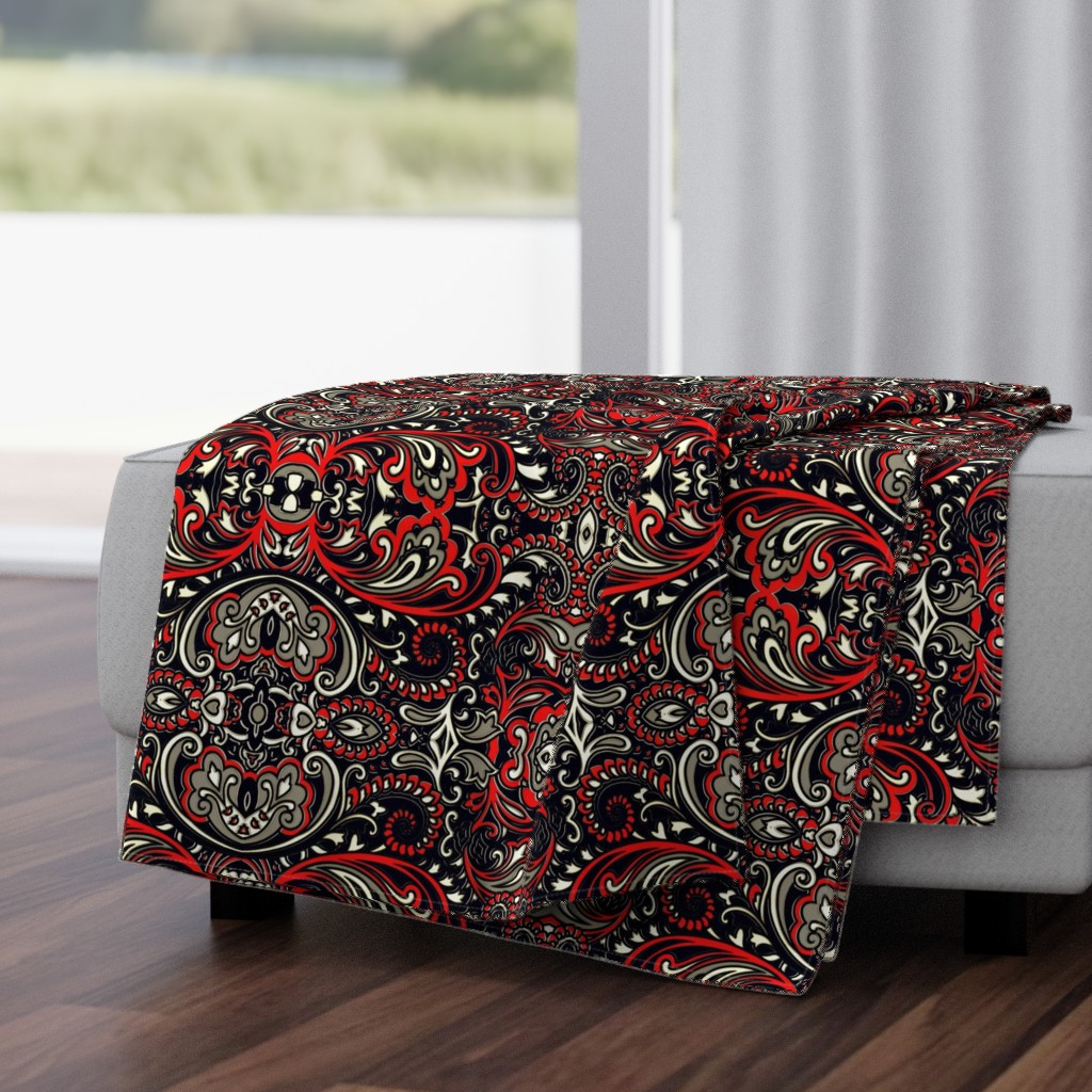 Large 3D paisley