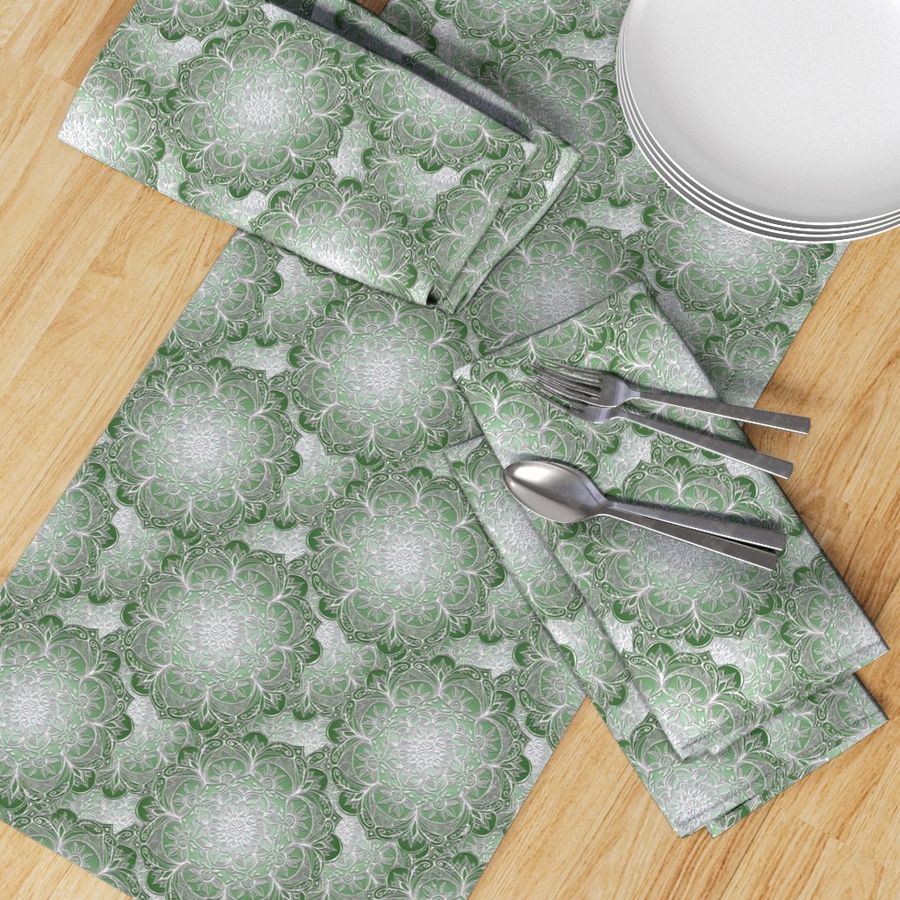 HOME_GOOD_TABLE_RUNNER