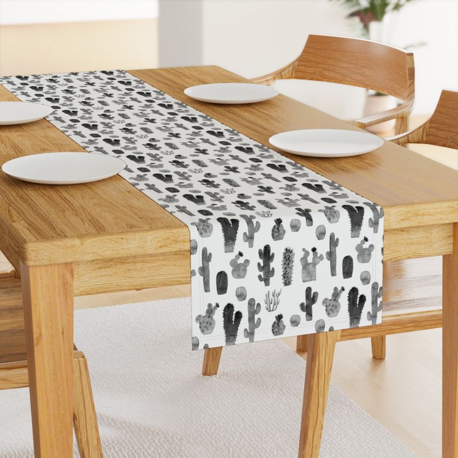 HOME_GOOD_TABLE_RUNNER