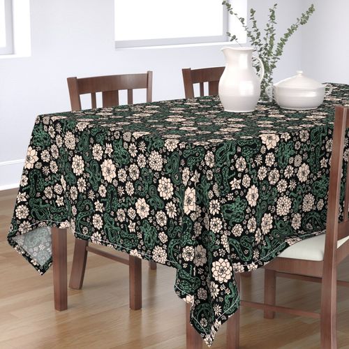 HOME_GOOD_RECTANGULAR_TABLE_CLOTH