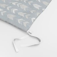 Arrow Feathers - Smallscale - grey, white on navy