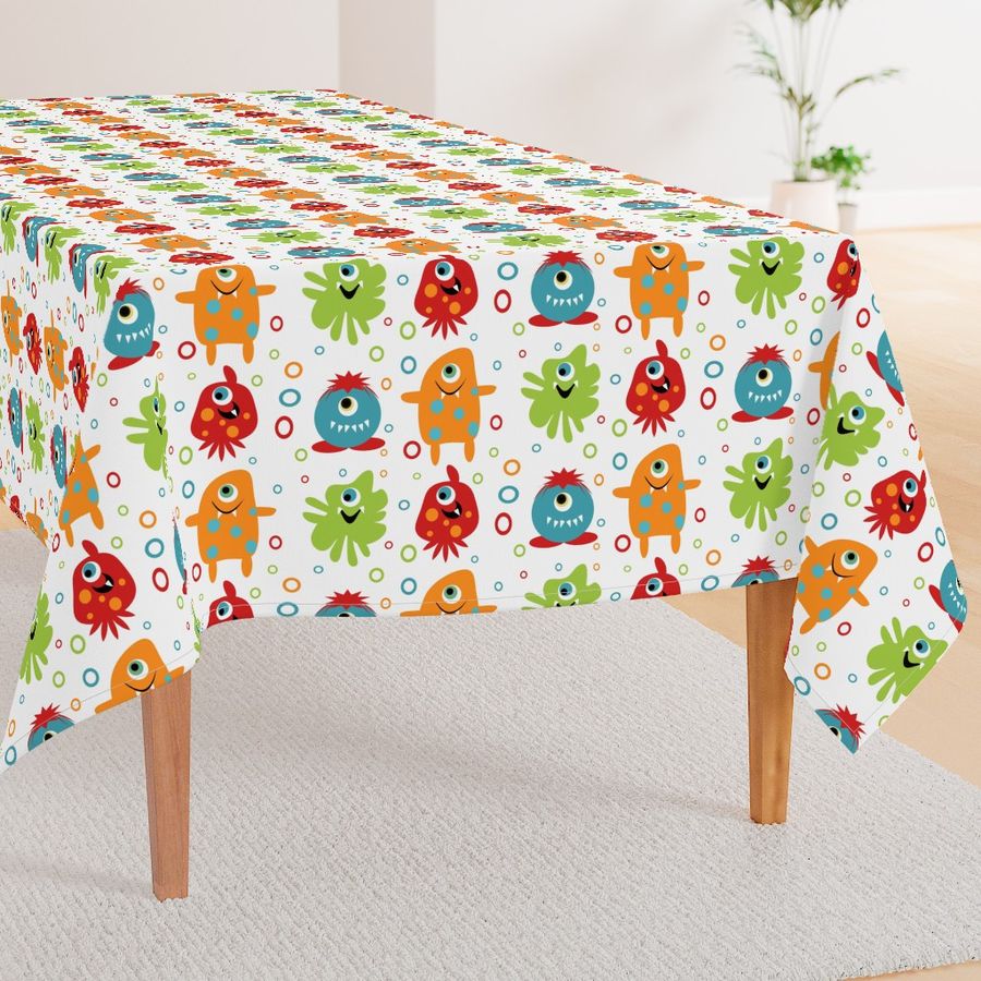 HOME_GOOD_RECTANGULAR_TABLE_CLOTH