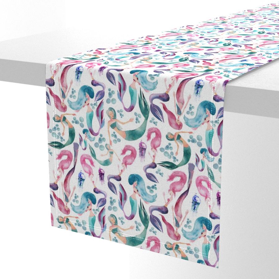 HOME_GOOD_TABLE_RUNNER