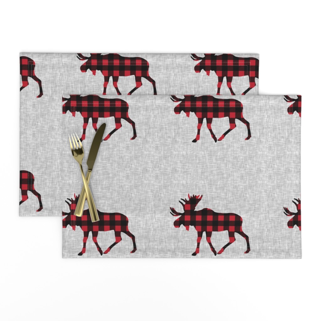 9" quilt block - Moose - buffalo plaid 