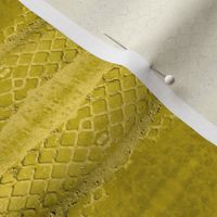 Horizontal Snakeskin (Chartreuse)