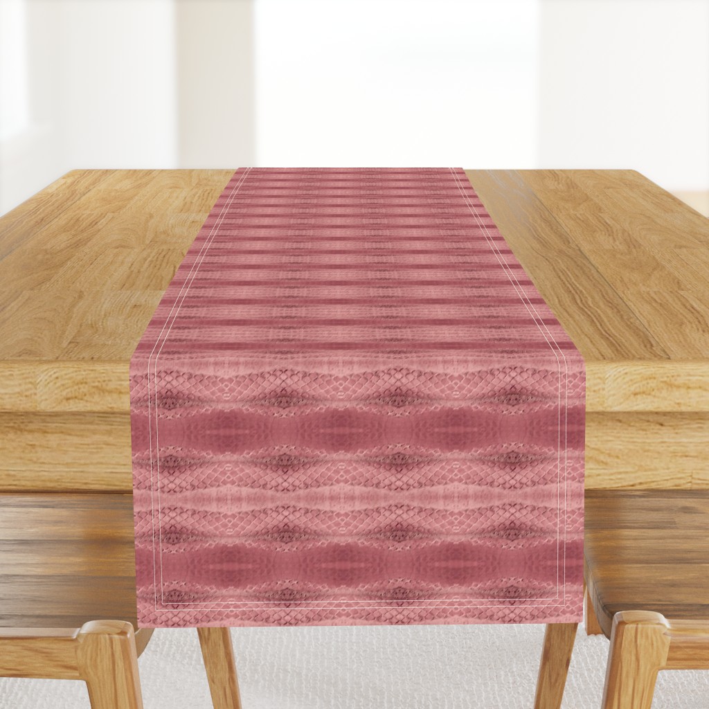 Horizontal Snakeskin (Light Maroon)