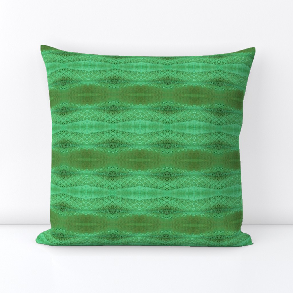 Horizontal Snakeskin (Emerald)