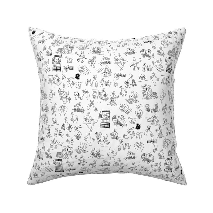 HOME_GOOD_SQUARE_THROW_PILLOW