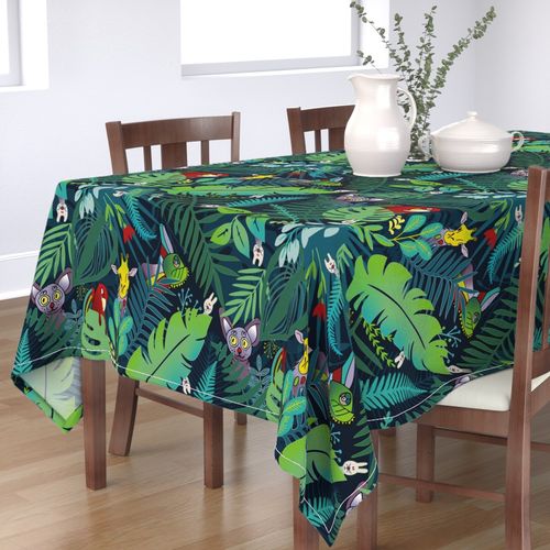 HOME_GOOD_RECTANGULAR_TABLE_CLOTH