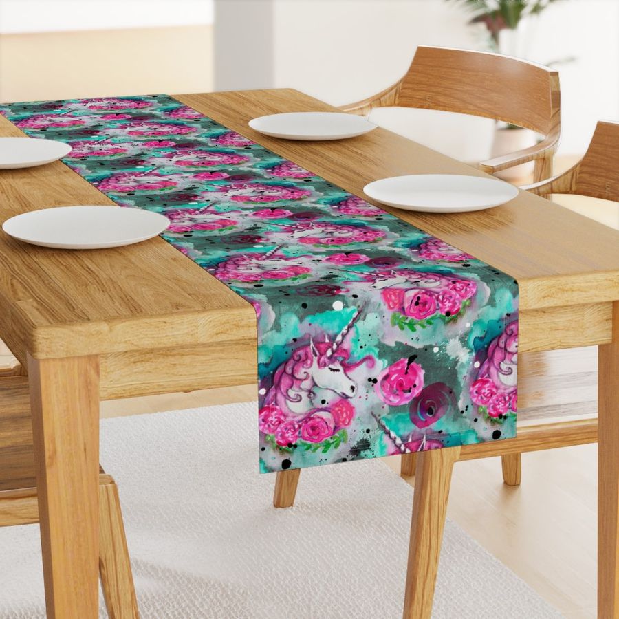 HOME_GOOD_TABLE_RUNNER