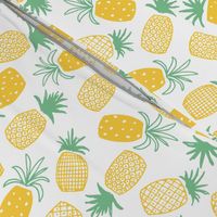 Pineapple Print (Medium)