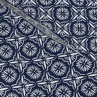 Daisy Tile - indigo