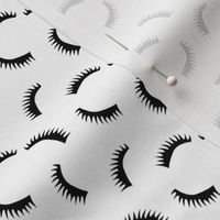  fake eyelashes black and white