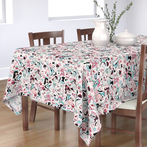 HOME_GOOD_RECTANGULAR_TABLE_CLOTH