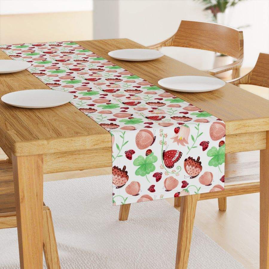 HOME_GOOD_TABLE_RUNNER