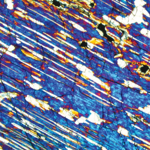 Thin section / blue lines minerals
