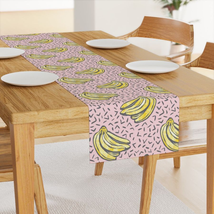 HOME_GOOD_TABLE_RUNNER