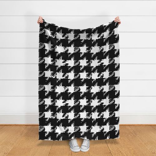 HOME_GOOD_THROW_BLANKET