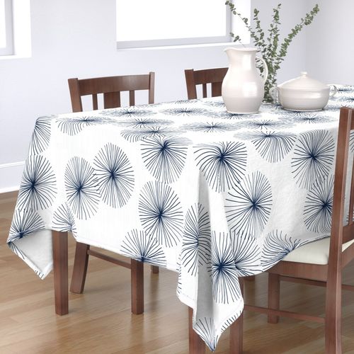 HOME_GOOD_RECTANGULAR_TABLE_CLOTH