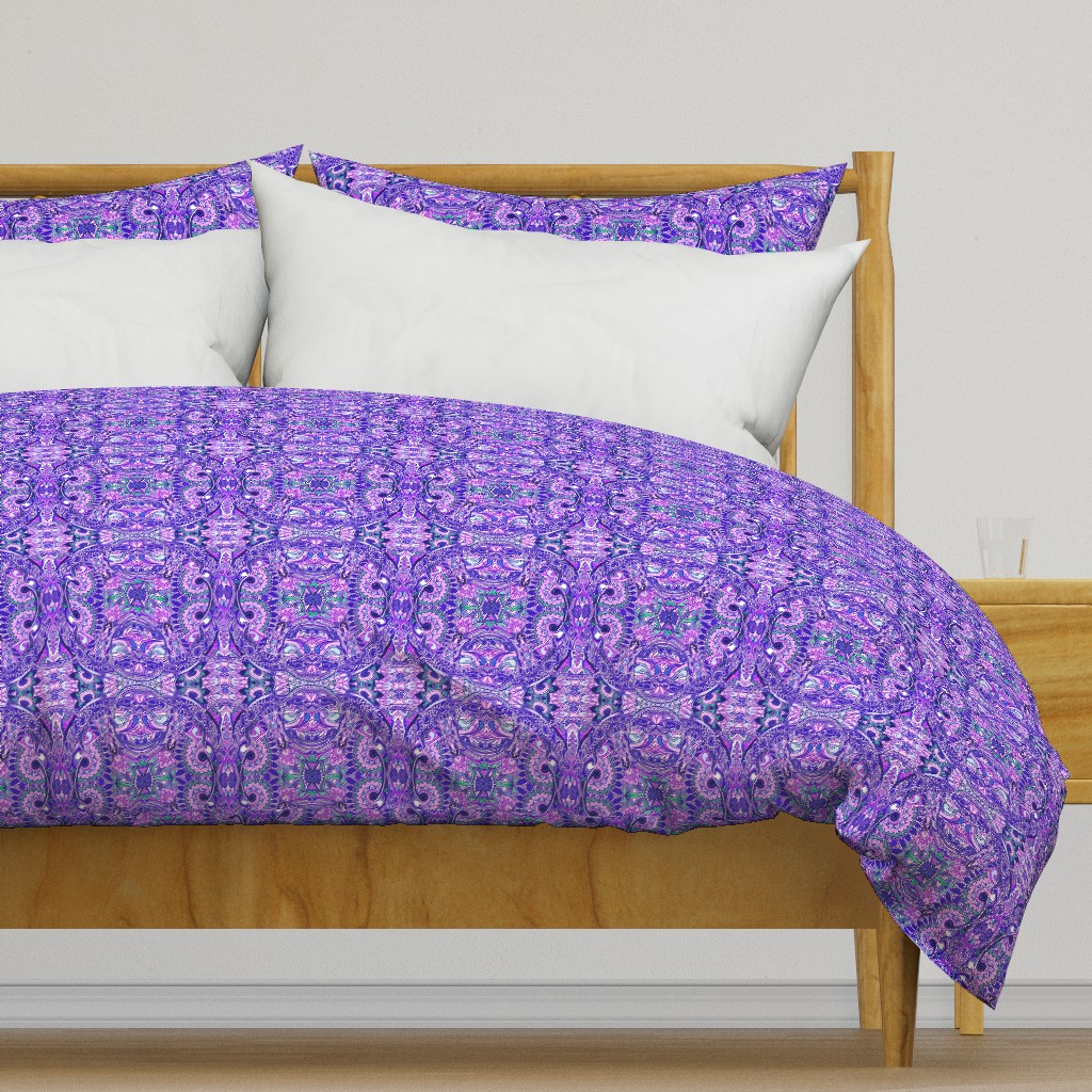 circle_of_life_paisley_in lavender