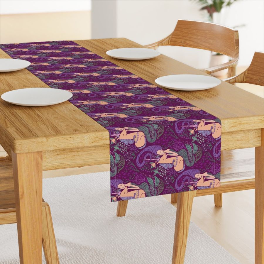 HOME_GOOD_TABLE_RUNNER