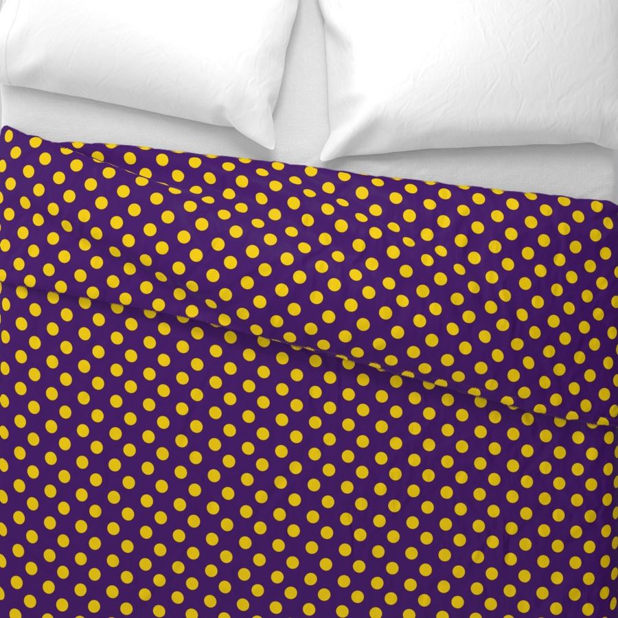 Purple-gold_polkadots