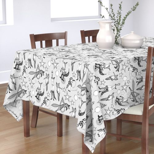 HOME_GOOD_RECTANGULAR_TABLE_CLOTH