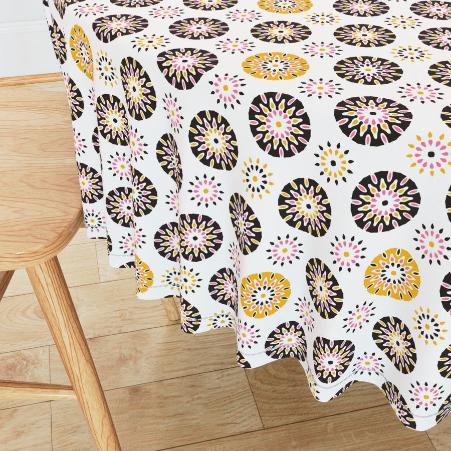 HOME_GOOD_ROUND_TABLE_CLOTH