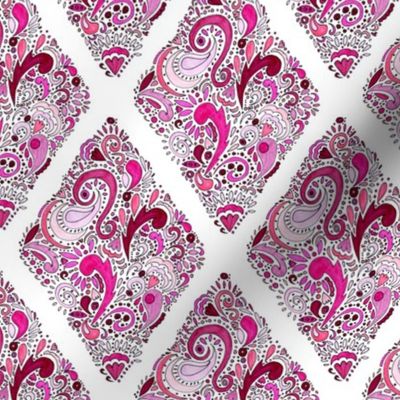 Pink   Diamond Pattern