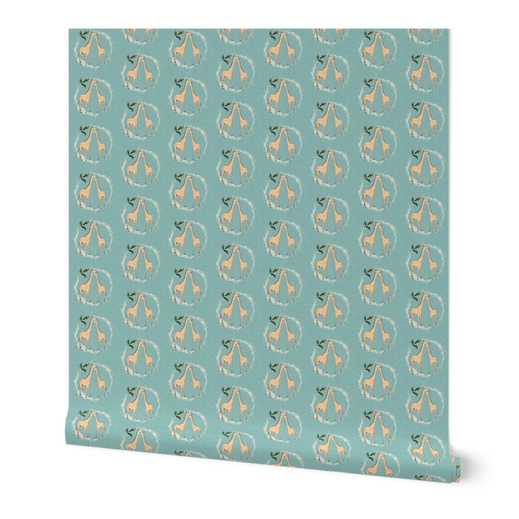 Giraffe_on_blue_linen