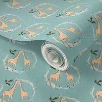 Giraffe_on_blue_linen