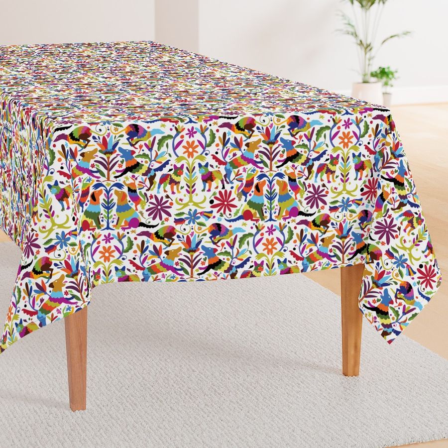 HOME_GOOD_RECTANGULAR_TABLE_CLOTH