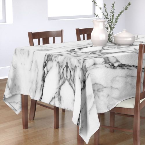 HOME_GOOD_RECTANGULAR_TABLE_CLOTH