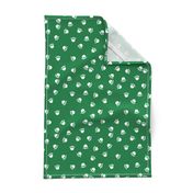 Paws christmas minimal pattern med green