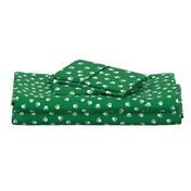 Paws christmas minimal pattern med green