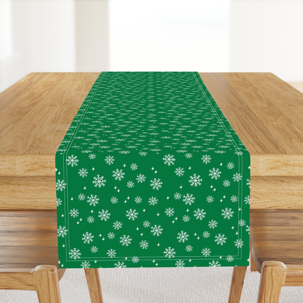 Snowflake christmas minimal pattern med green