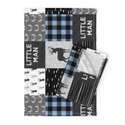 little man - baby blue and black (buck) quilt woodland -90