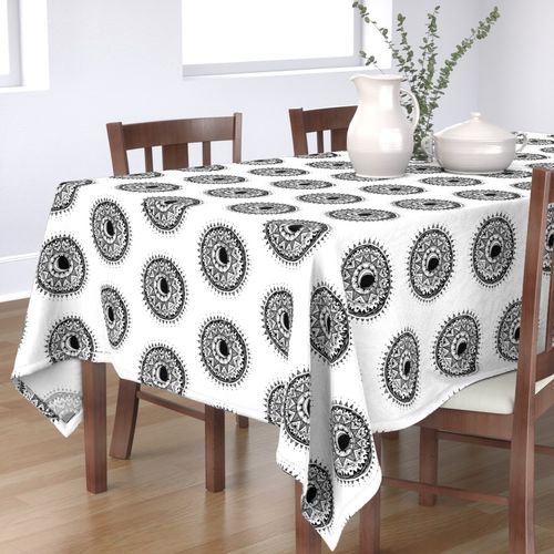 HOME_GOOD_RECTANGULAR_TABLE_CLOTH