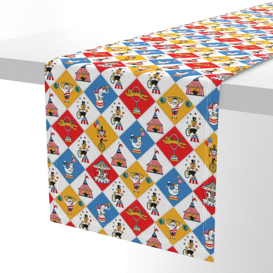 HOME_GOOD_TABLE_RUNNER