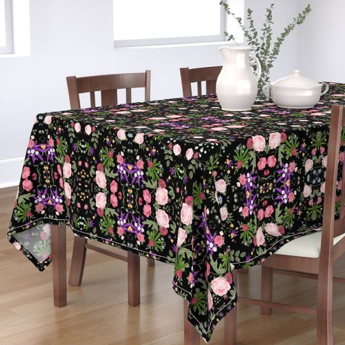 HOME_GOOD_RECTANGULAR_TABLE_CLOTH