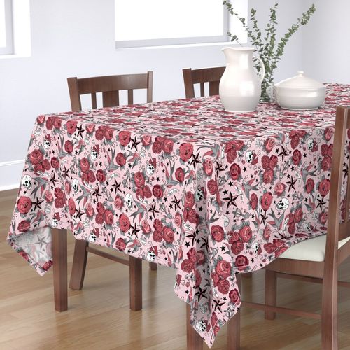 HOME_GOOD_RECTANGULAR_TABLE_CLOTH