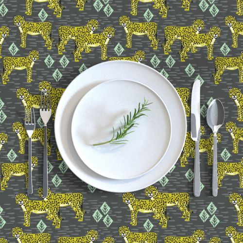 HOME_GOOD_RECTANGULAR_TABLE_CLOTH