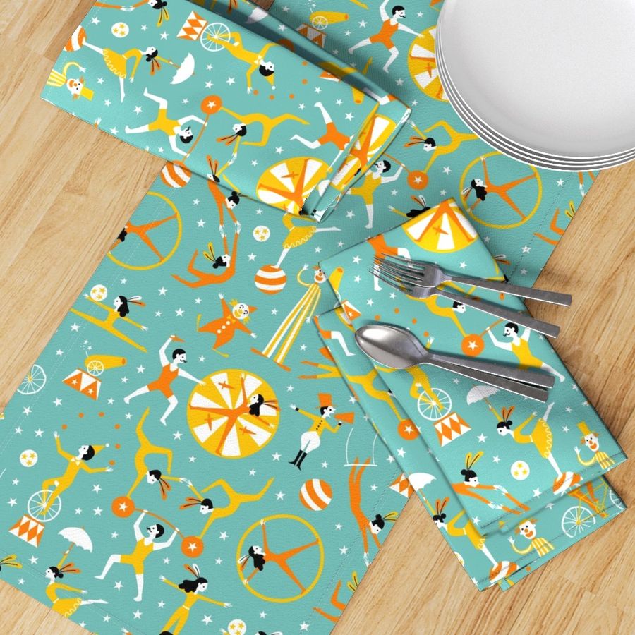 HOME_GOOD_TABLE_RUNNER