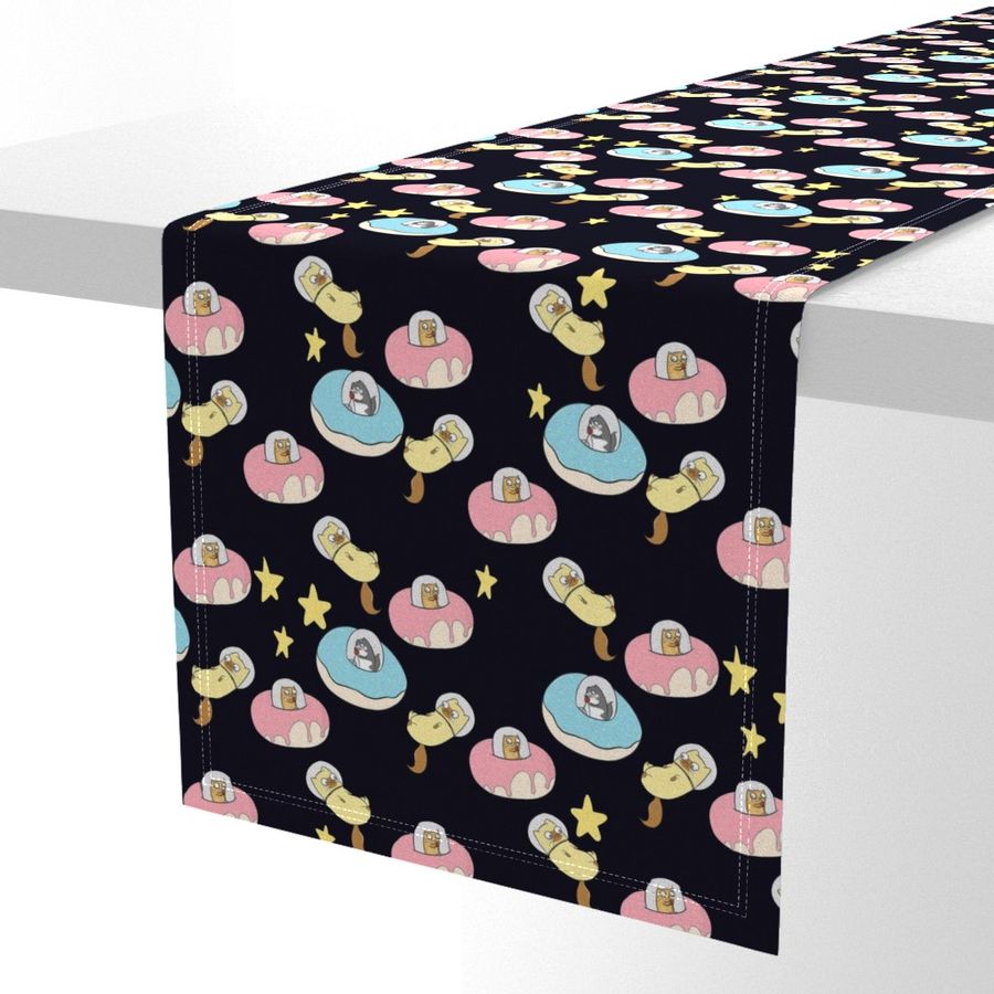 HOME_GOOD_TABLE_RUNNER