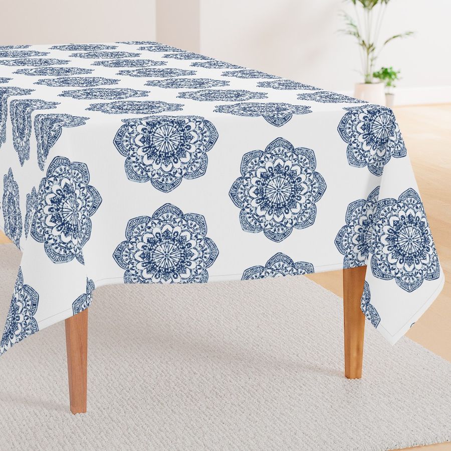 HOME_GOOD_RECTANGULAR_TABLE_CLOTH