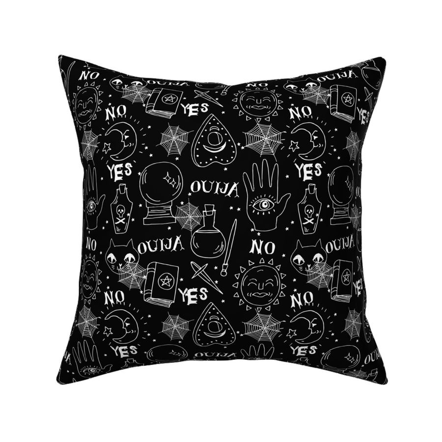 HOME_GOOD_SQUARE_THROW_PILLOW