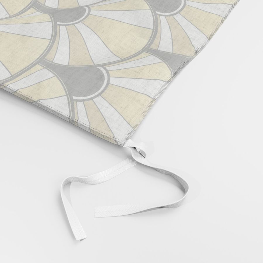 Art Deco Fan in Black, White and Gold Version 1